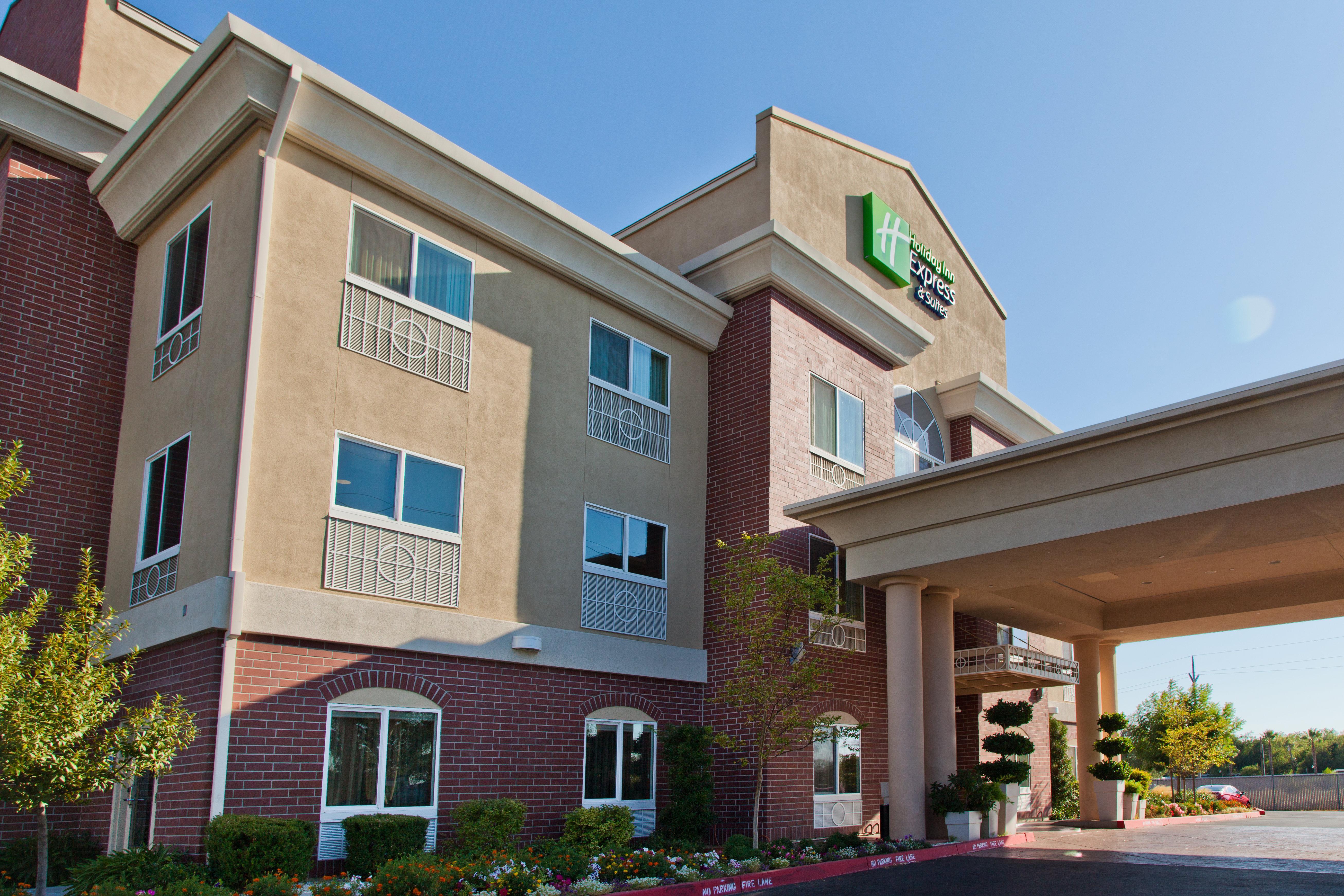 Holiday Inn Express & Suites Sacramento Ne Cal Expo, An Ihg Hotel Exterior photo